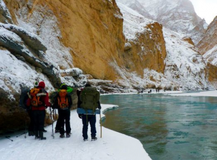 Chadar Trek - Ladakh Trekking | Trekveda